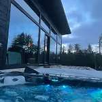 Modern Joenpolku With Jacuzzi, Sauna And Scenic Views Villa Ruka