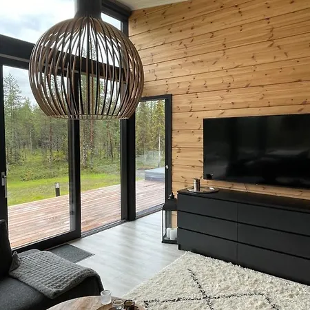 빌라 Modern Joenpolku With Jacuzzi, Sauna And Scenic Views